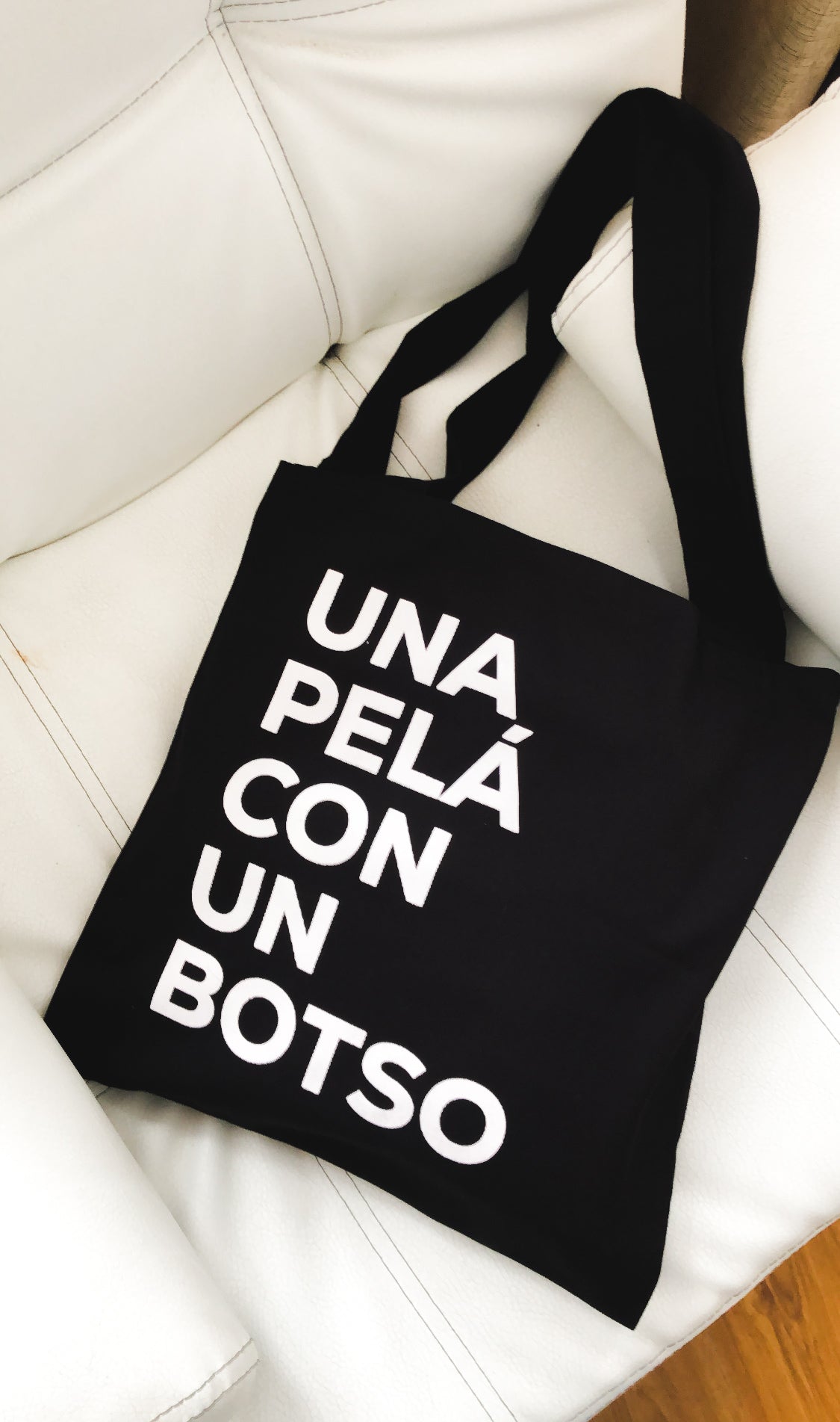 Una pelá con un botso